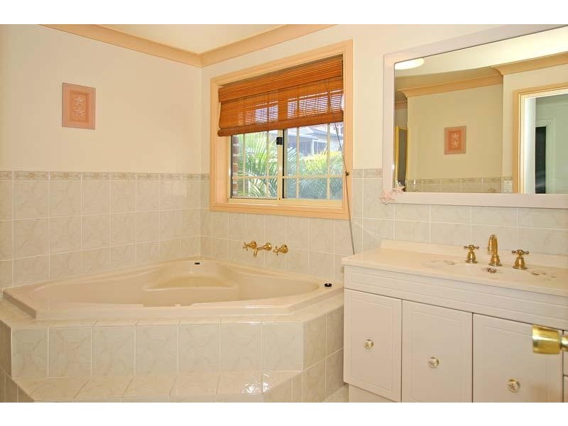 2/20 John Davey Avenue, Cronulla NSW 2230