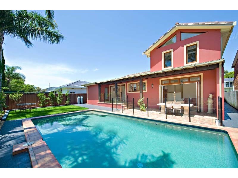 7 Onslow Place, Sylvania NSW 2224