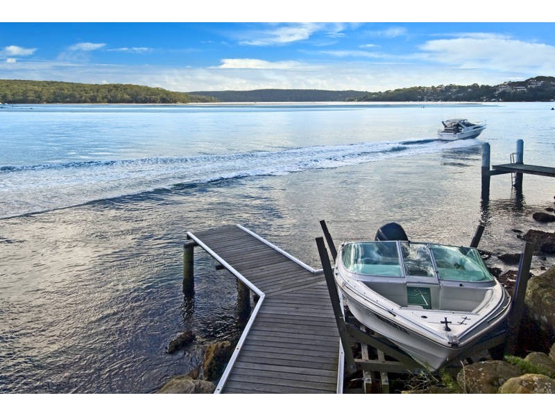 4 Loch Lomond Crescent, Burraneer NSW 2230