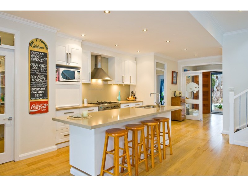 8 Kurnell Road, Cronulla NSW 2230