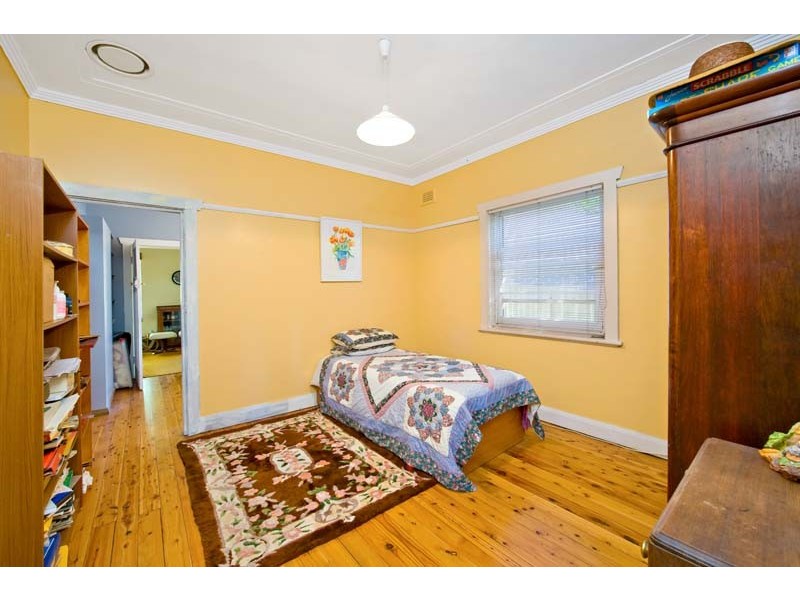 3 Benwerrin Ave, Carss Park NSW 2221