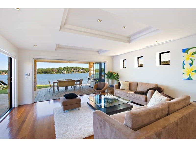 107 Kangaroo Point Road, Kangaroo Point NSW 2224