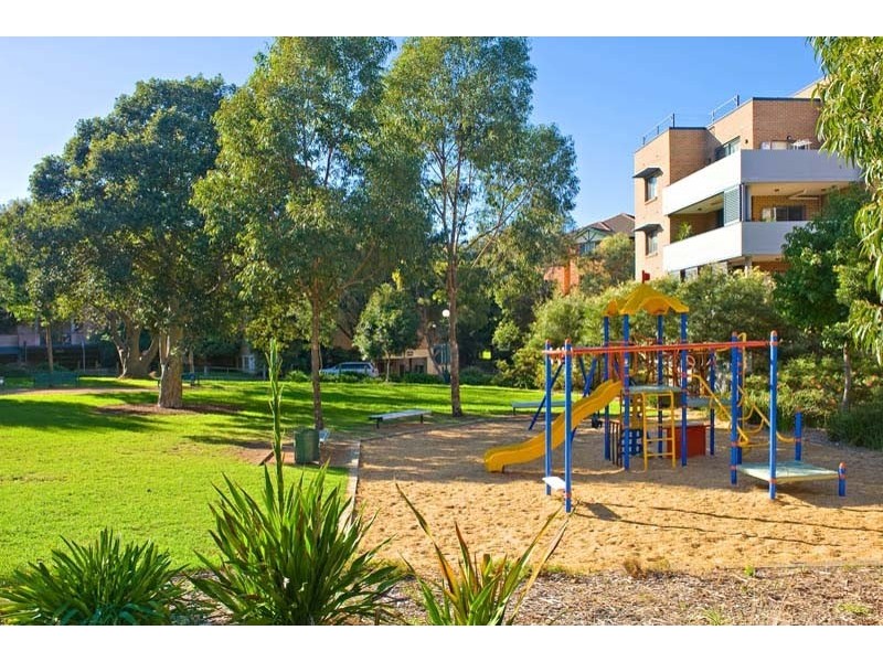 40/18-22 Gray St, Sutherland NSW 2232