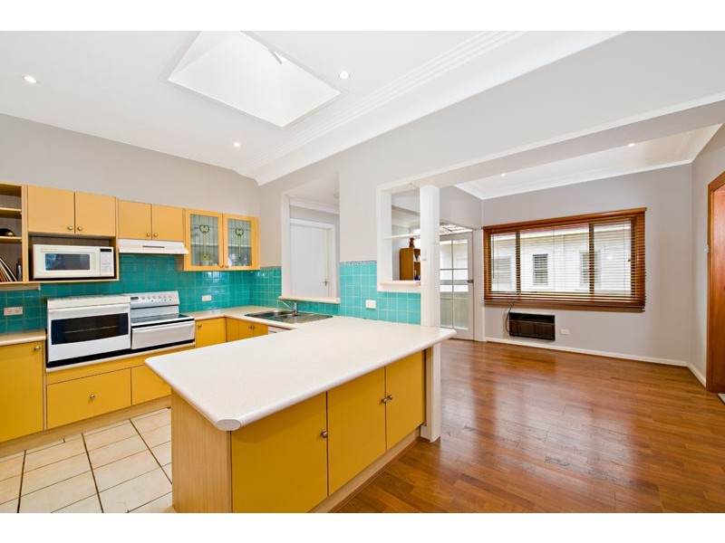 25 Girraween Avenue, Como NSW 2226