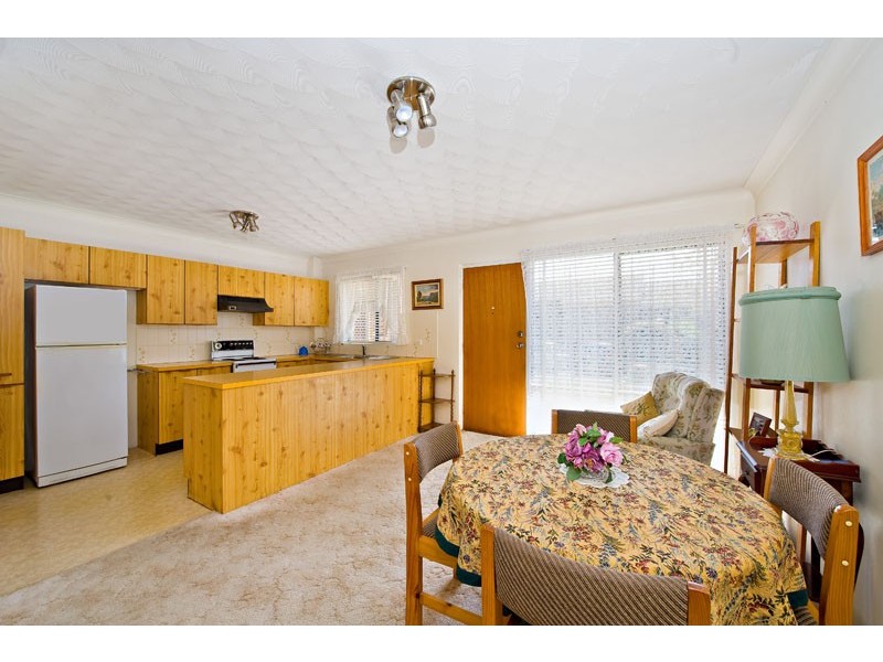 2/2-6 Jacaranda Rd, Caringbah NSW 2229