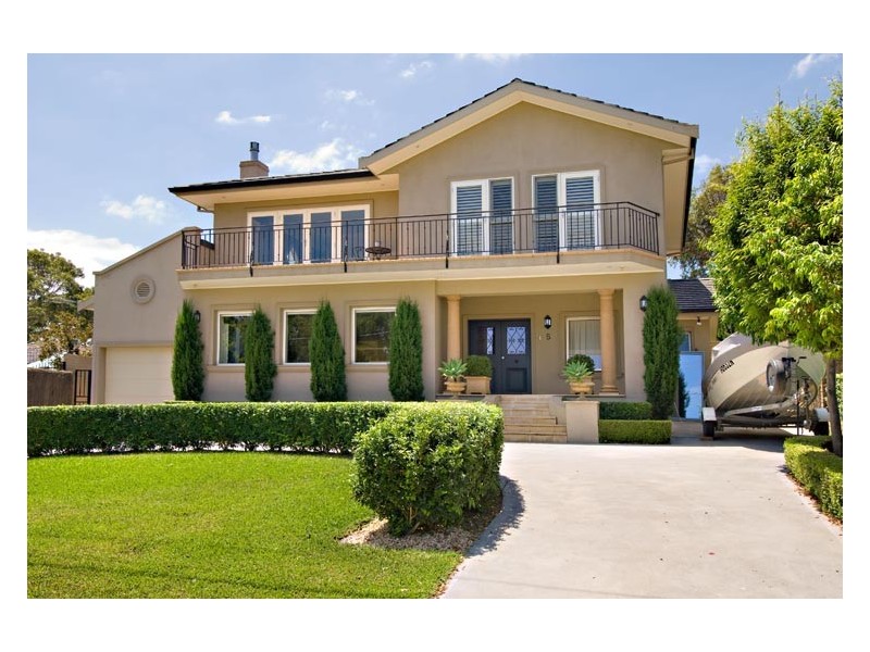 5 Irwine Rd, Caringbah South NSW 2229