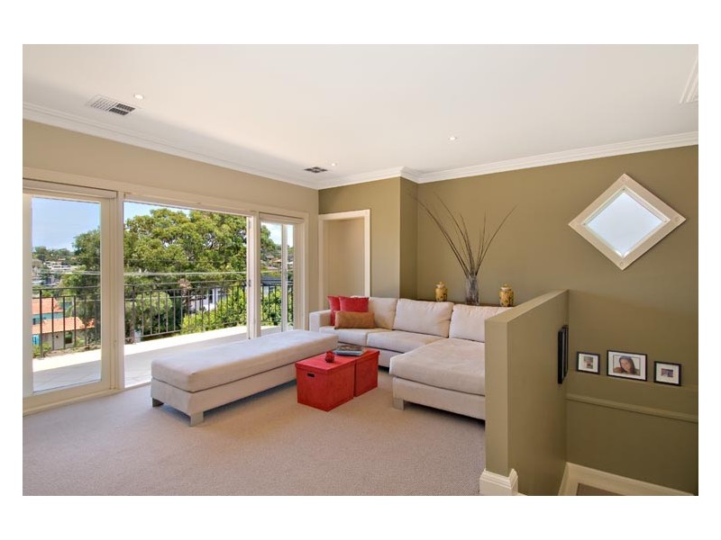 5 Irwine Rd, Caringbah South NSW 2229