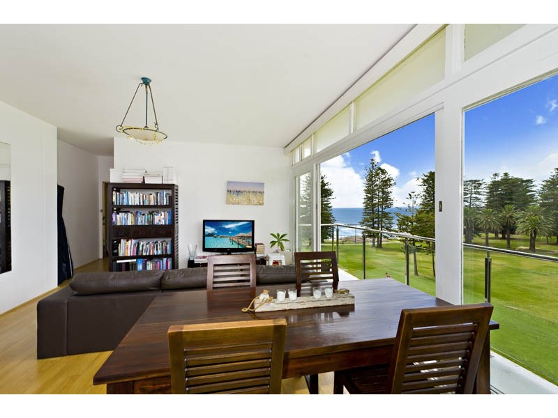 303/21 Coast Ave, Cronulla NSW 2230