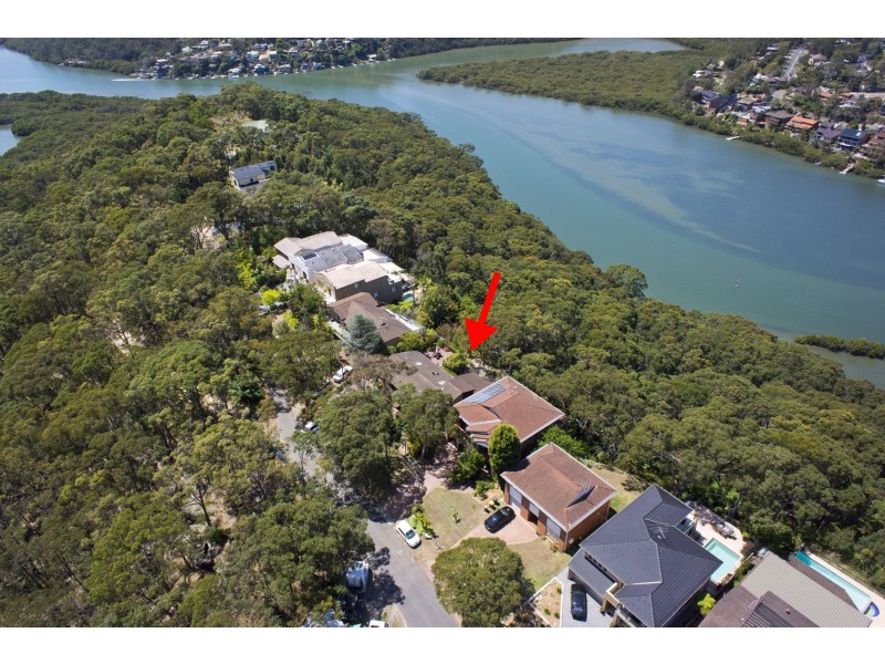 35 Sproule Rd, Illawong NSW 2234