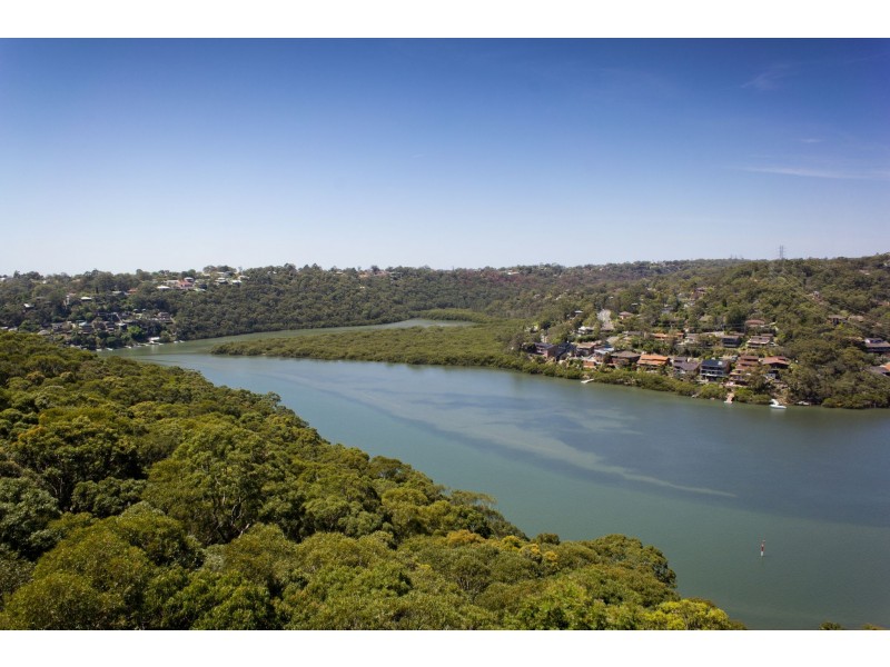 35 Sproule Rd, Illawong NSW 2234