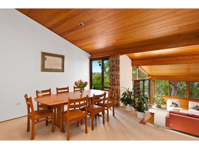 35 Sproule Rd, Illawong NSW 2234