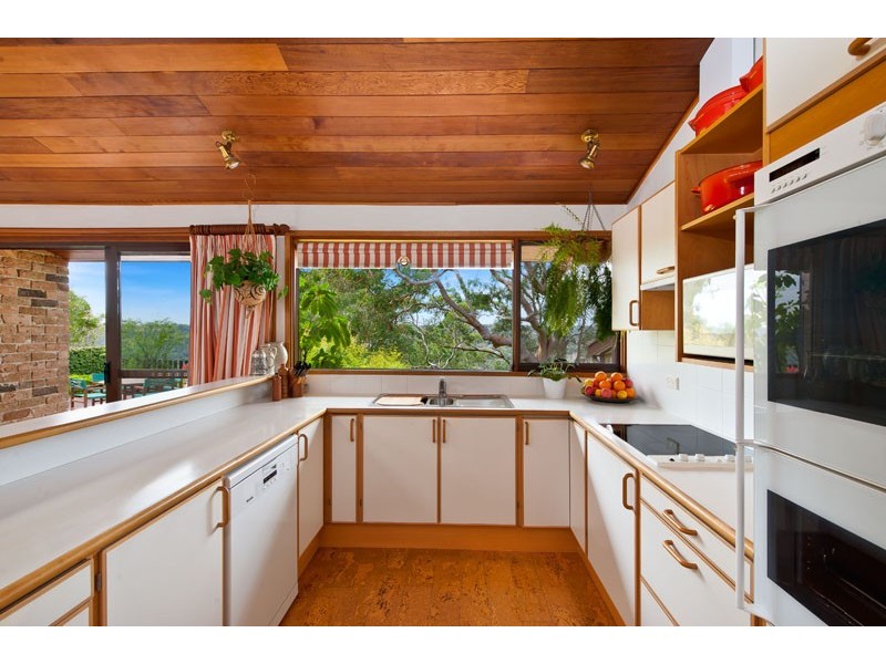 35 Sproule Rd, Illawong NSW 2234