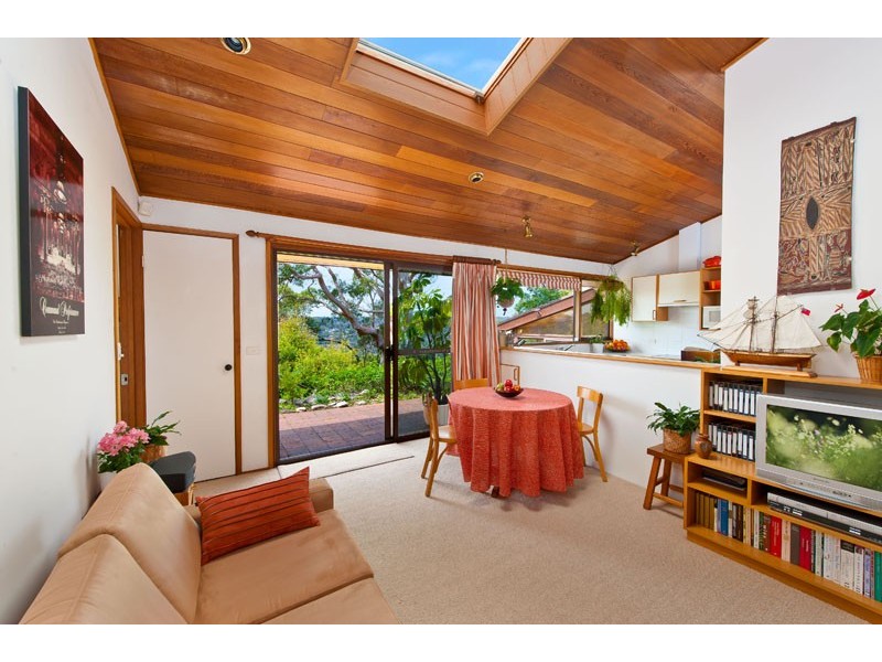 35 Sproule Rd, Illawong NSW 2234