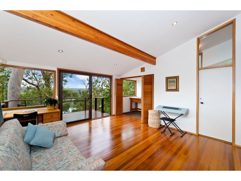 35 Sproule Rd, Illawong NSW 2234