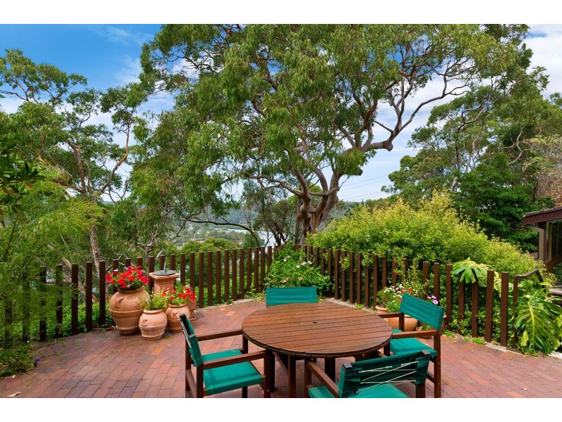 35 Sproule Rd, Illawong NSW 2234