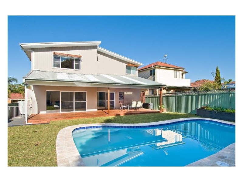 17 Warrina Road, Caringbah NSW 2229