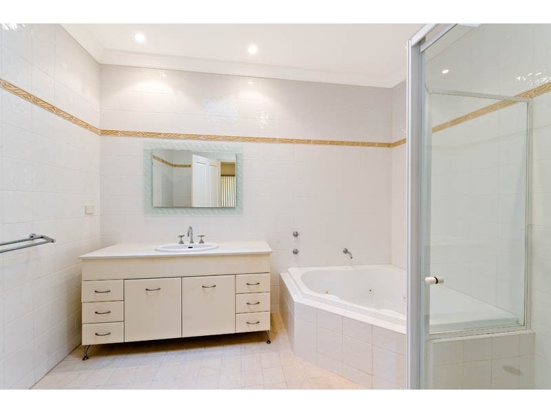 9/149-151 Gannons Rd, Caringbah South NSW 2229