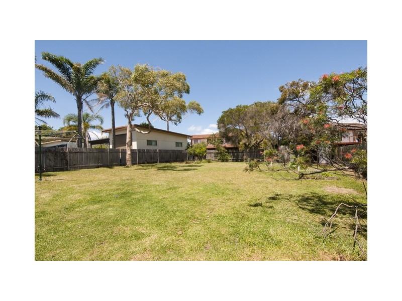 11 Broadview Ave, Culburra Beach NSW 2540