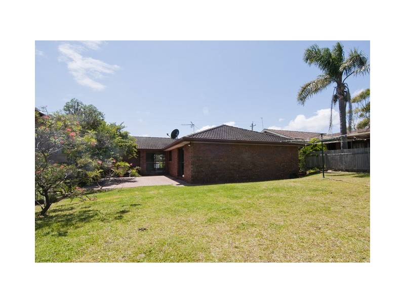 11 Broadview Ave, Culburra Beach NSW 2540