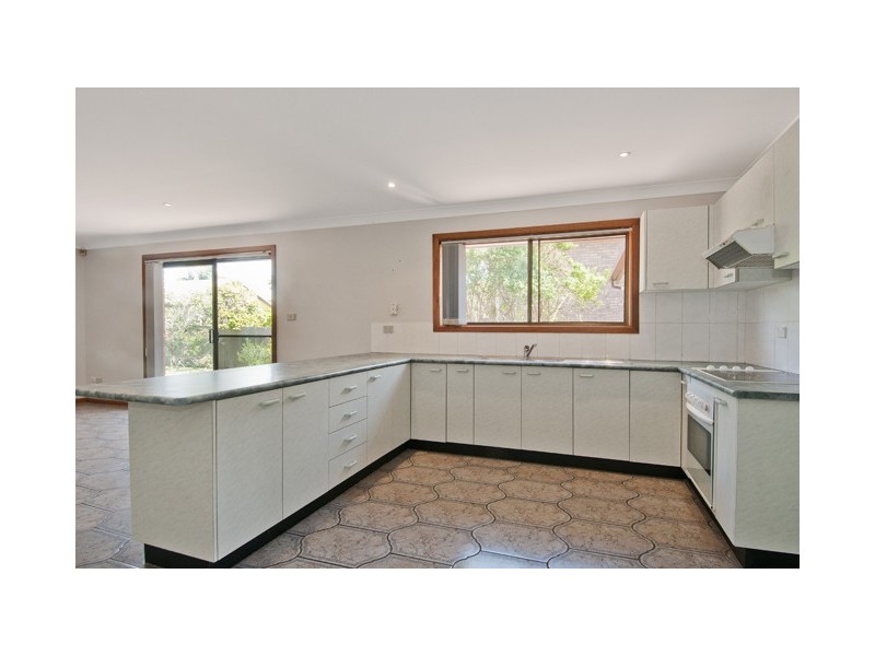 11 Broadview Ave, Culburra Beach NSW 2540