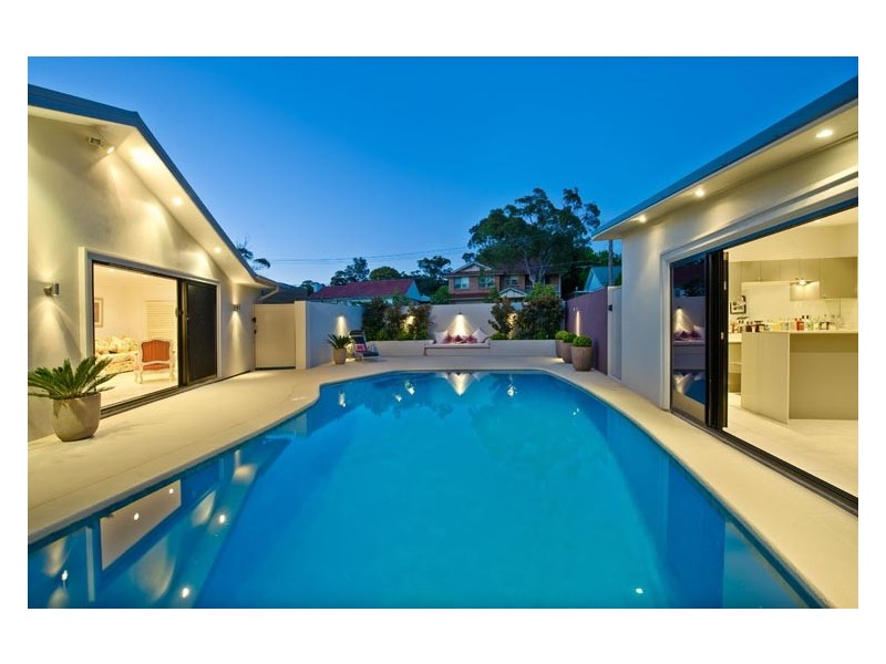 6 Yeramba Ave, Caringbah South NSW 2229