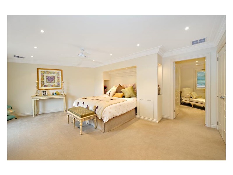 6 Yeramba Ave, Caringbah South NSW 2229