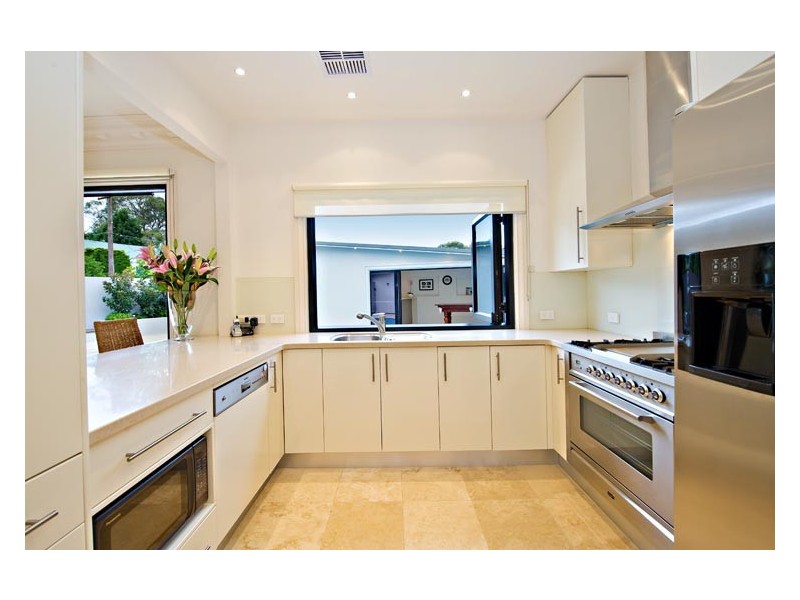 6 Yeramba Ave, Caringbah South NSW 2229