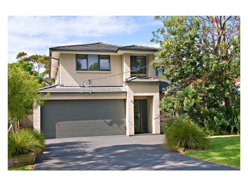 8 Warrington Ave, Caringbah NSW 2229