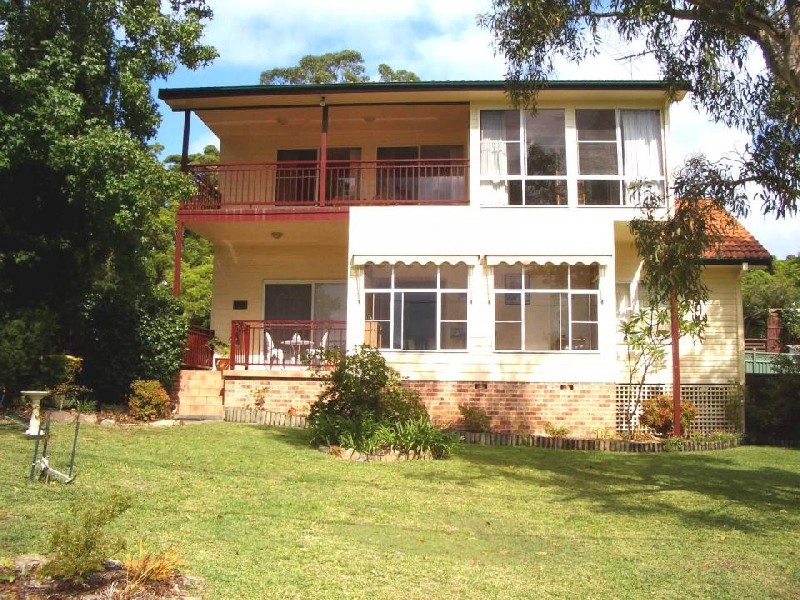 Como Parade, Como NSW 2226