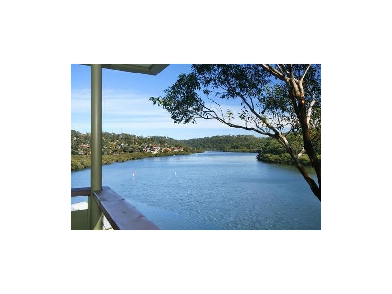 Bonnet Avenue, Como NSW 2226