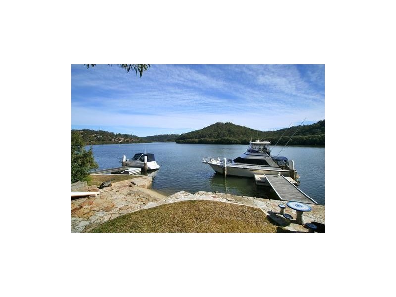 Bonnet Avenue, Como NSW 2226