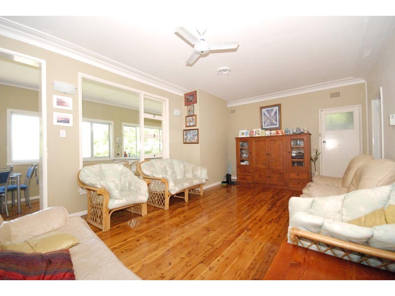 22 Dean Street, Caringbah NSW 2229