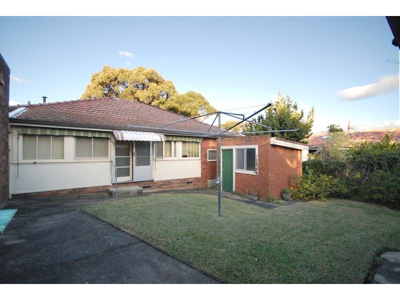 19 Ocean View Street, Woolooware NSW 2230