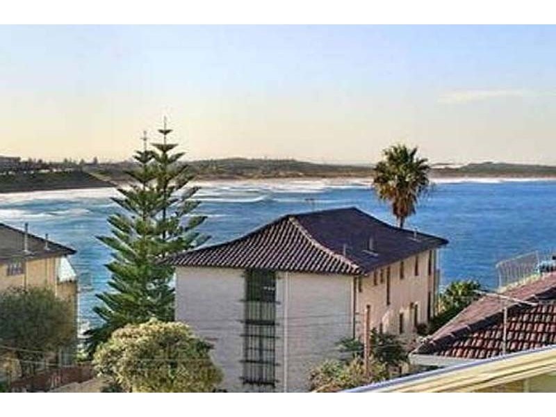 10/4-8 Mentone Avenue, Cronulla NSW 2230