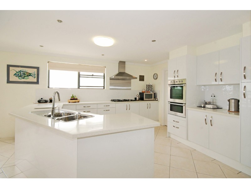 114 Woodlands Road, Taren Point NSW 2229