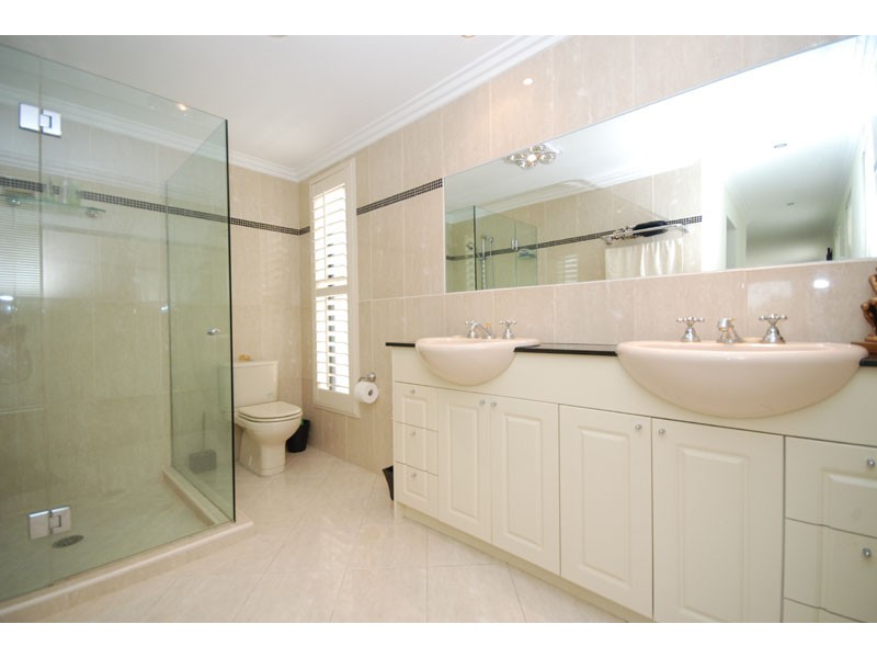 114 Woodlands Road, Taren Point NSW 2229