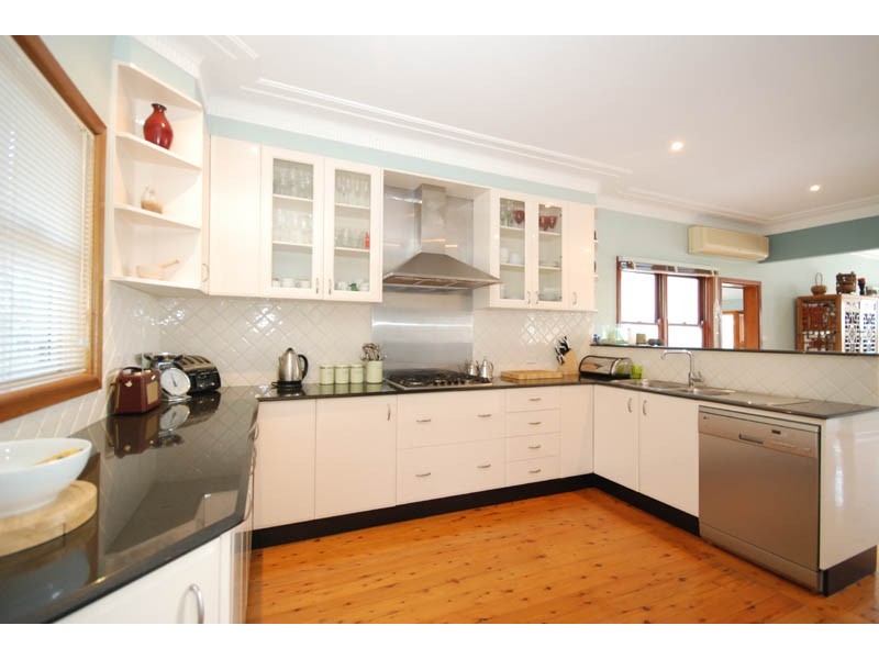 Lilli Pilli NSW 2229