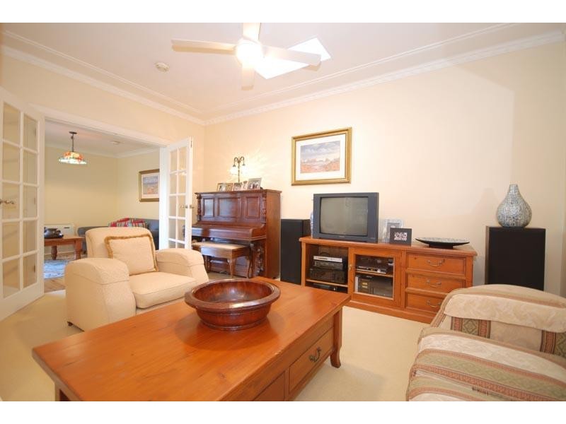 18 Saunders Bay Road, Caringbah NSW 2229