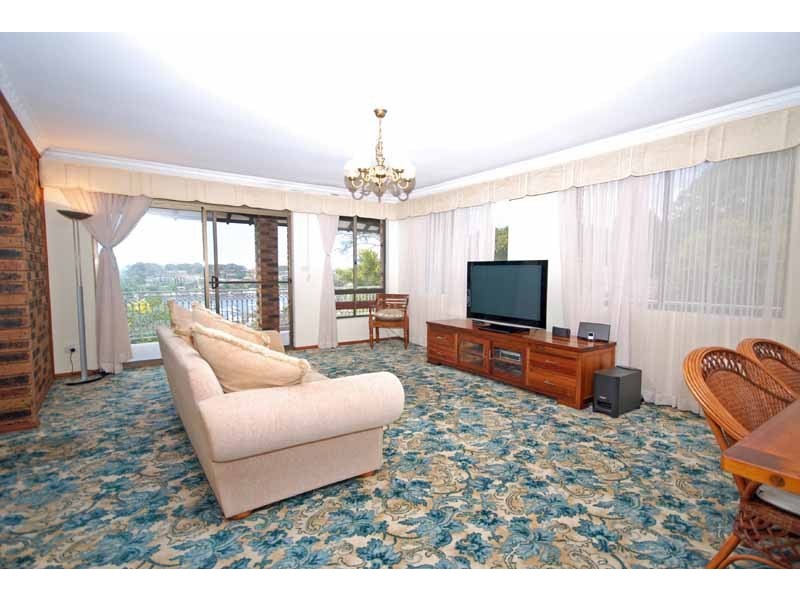 180 Gannons Road, Caringbah South NSW 2229