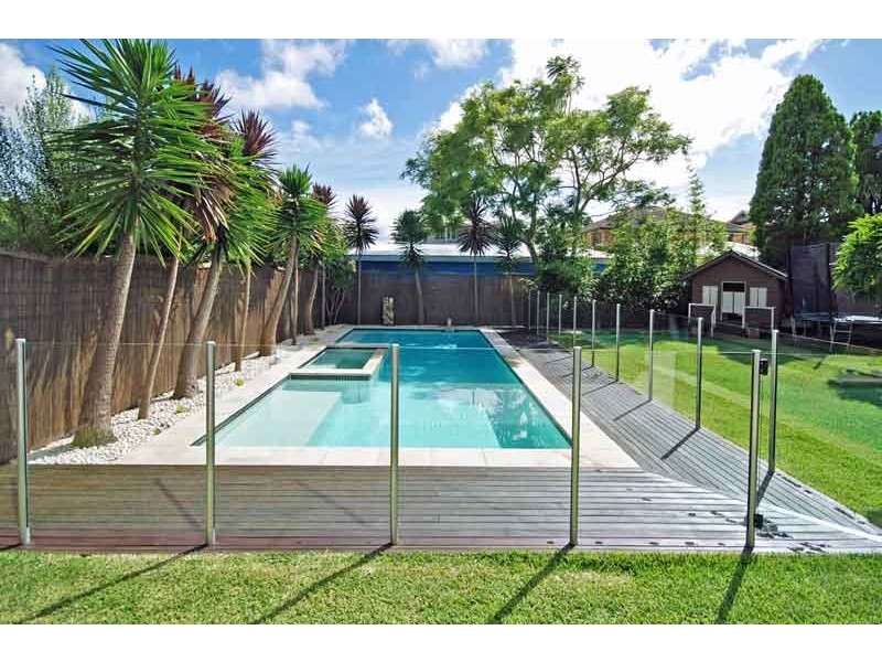 33 Castelnau Street, Caringbah South NSW 2229
