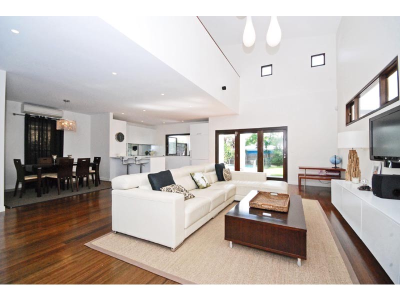 33 Castelnau Street, Caringbah South NSW 2229