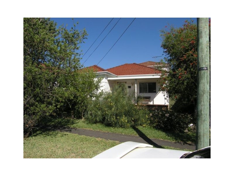 77 Kareena Rd, Miranda NSW 2228