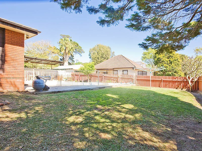 41 Linden Street, Sutherland NSW 2232