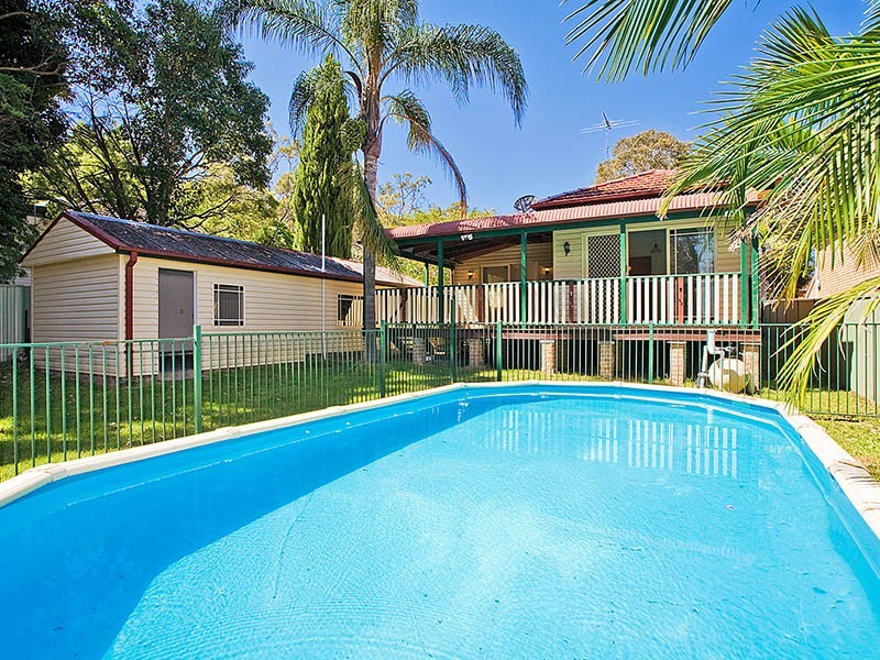 13 Sunbury St, Sutherland NSW 2232