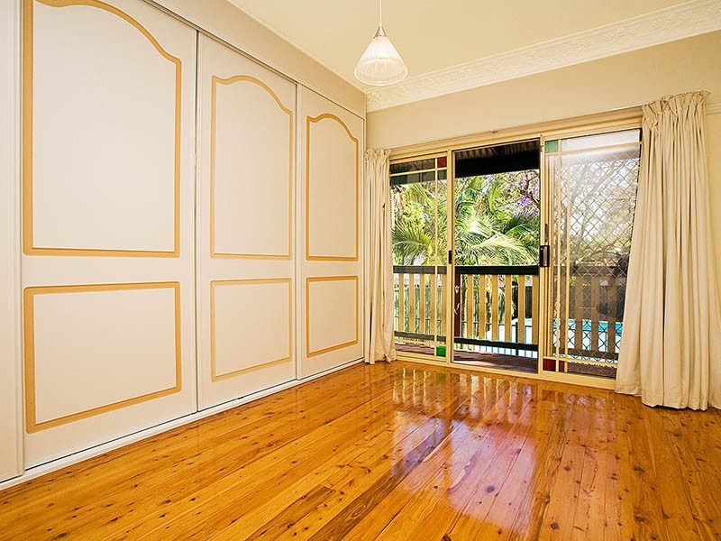 13 Sunbury St, Sutherland NSW 2232