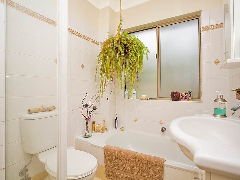 2/218 Box Road, Miranda NSW 2228