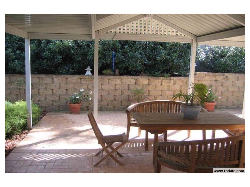6 Eucalyptus Court, Picnic Point NSW 2213
