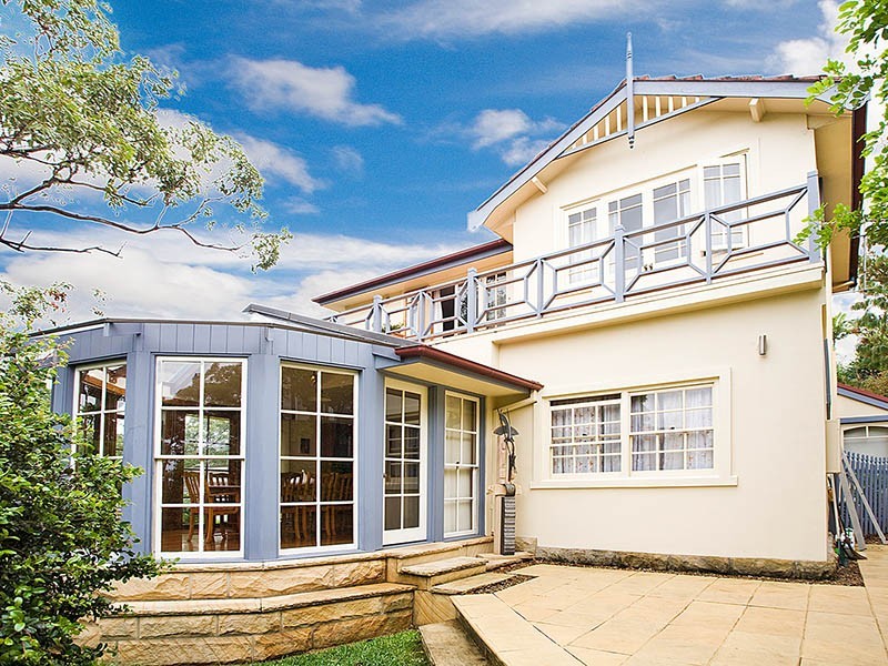 17 Ellesmere Rd, Gymea Bay NSW 2227