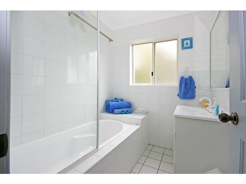 77 Clyde Street, Mollymook NSW 2539