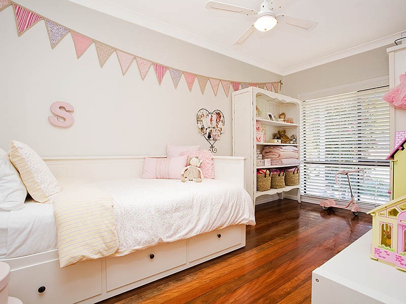 31 Thomas St, Picnic Point NSW 2213